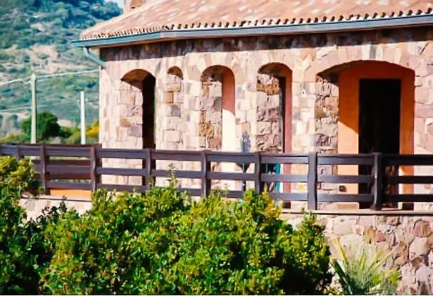בית הארחה Villa Luna E' Pedra - Suite In Villa Con Vista Sulla Baia Di Alghero E Piscina