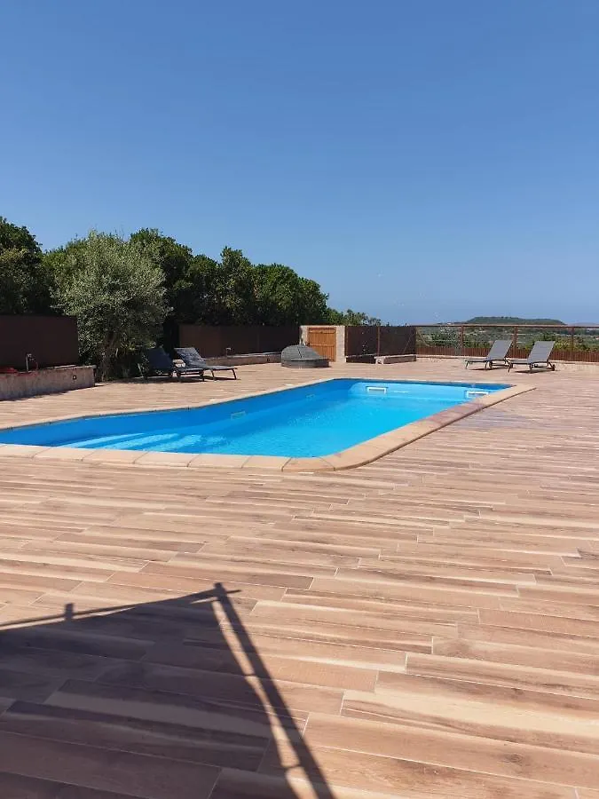Konukevi Villa Luna E' Pedra - Suite In Villa Con Vista Sulla Baia Di Alghero E Piscina
