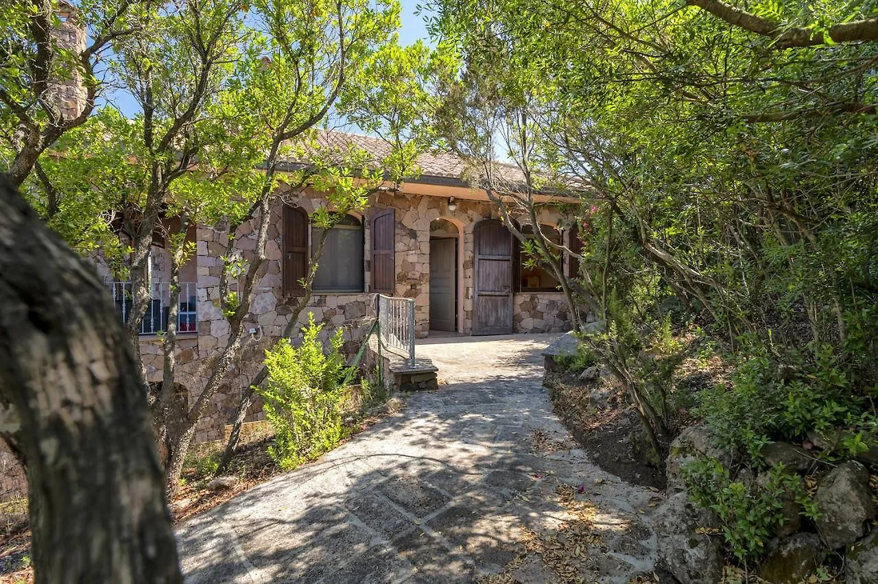 Konukevi Villa Luna E' Pedra - Suite In Villa Con Vista Sulla Baia Di Alghero E Piscina